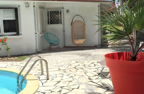 Saint-Francois House | Beachside Retreat with Pool & Ocean Views for 8 Guests