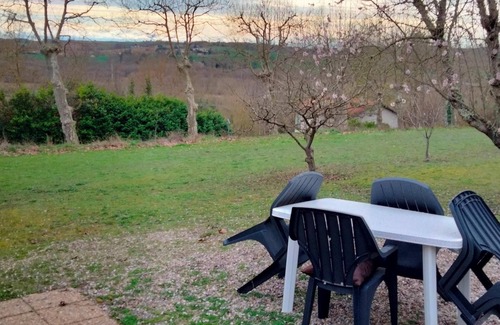 Lectoure House | Cozy House in Lectoure with Garden View and Pet-Friendly