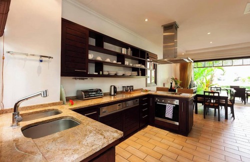 Eden Island House | Beachside Retreat: 6-Person House with Pool at Mahé