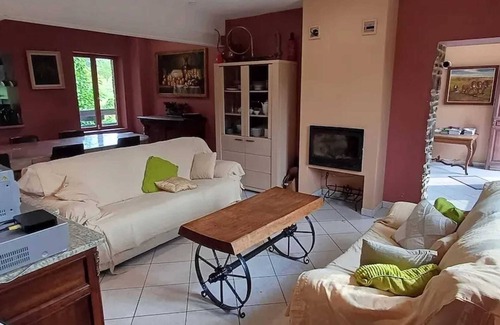 Montignies-sur-Roc House | Homerez - House in Montignies-sur-Roc