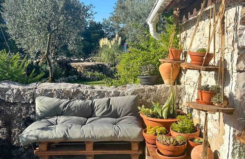 Porto de Mos House | Spacious Villa for 10 with Pool & Terrace in Porto de Mós
