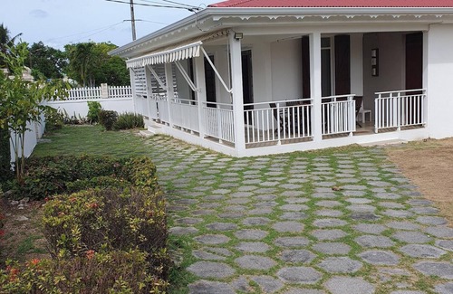 Gros Cap House | Oceanfront Retreat Near Beach with Garden for 6 Guests