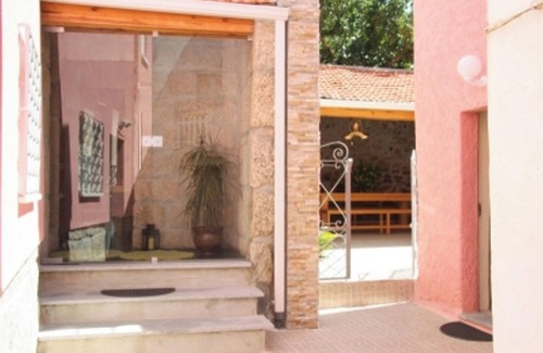 Santa Eulalia House | Discover Homerez: Family-Friendly Retreat in Santa Eulália