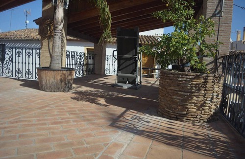 Xirles House | Coastal Retreat with Pool & Jacuzzi, Rated 10/10 by Guests