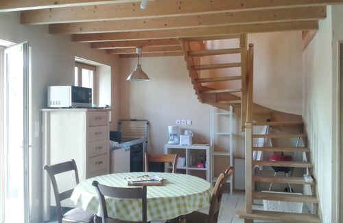 Plehedel House | Delightful House 5 km from Beach with Pool and Terrace