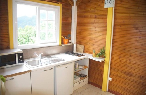 Trois-Rivieres House | Homerez - House with Sea View in Trois-Rivières