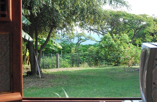 Grand-Bourg House | Inviting House with Garden and Ocean View in Grand-Bourg