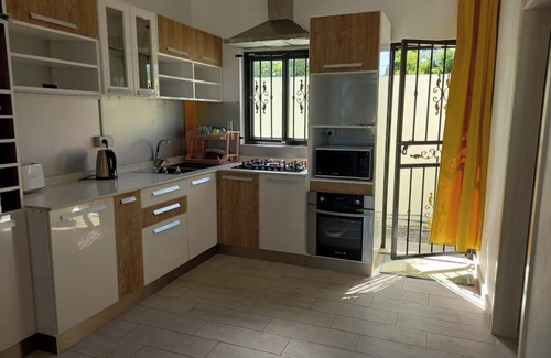Pereybere Villa | Villa with Pool & Ocean View in Beautiful Pereybere