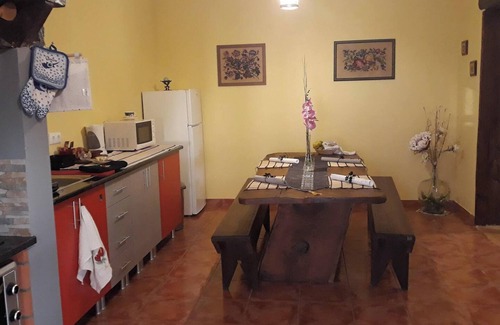Ponta do Sol House | Best Family Retreat Near Beach with Pool & Ocean Views