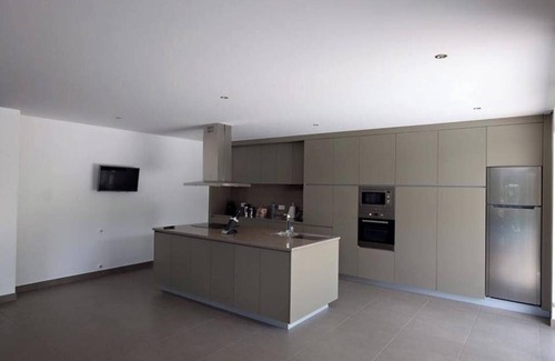 Tabuacas Villa | Perfect Getaway: Villa with Pool & Balcony in Vieira do Minho