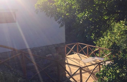 Caprese Michelangelo House | Homerez - Nice house for 6 ppl. with balcony at Caprese Michelangelo