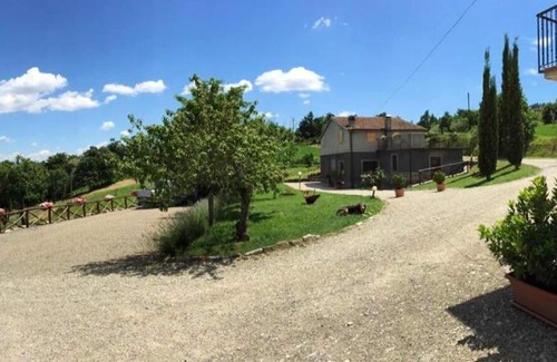Caprese Michelangelo House | Homerez - Nice house for 2 ppl. with shared pool at Caprese Michelangelo