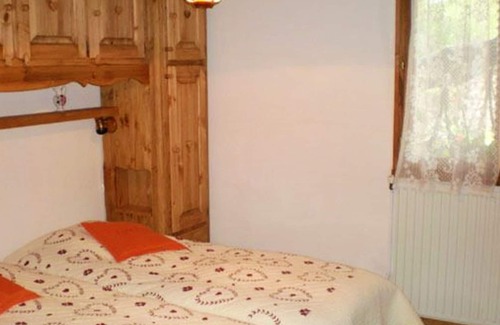 Esteng Apartment | Homerez - Nice apartement for 2 ppl. with terrace at Entraunes
