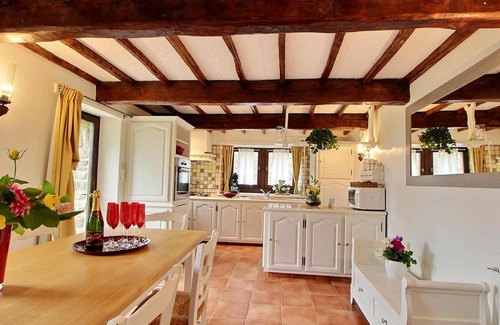 Plehedel House | Homerez - Nice house with garden and terrace & Wifi