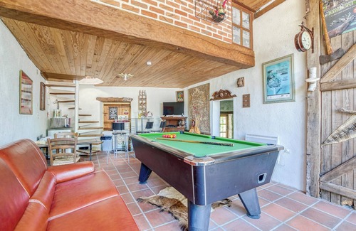 Mer House | Discover a Serene House with Garden in Mer for 6 Guests