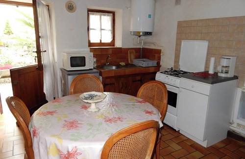 Mer House | Discover a Serene House with Garden in Mer for 6 Guests