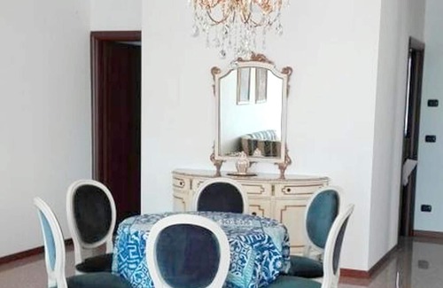 Pescantina Apartment | Homerez - Spacious appartement for 4 ppl. at Mirandola Bassa