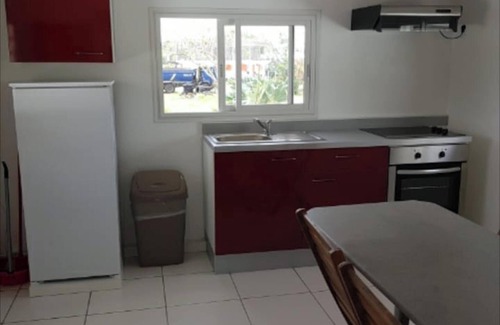 Petit-Canal Apartment | Homerez - Spacious Apartment in Petit-Canal with Balcony