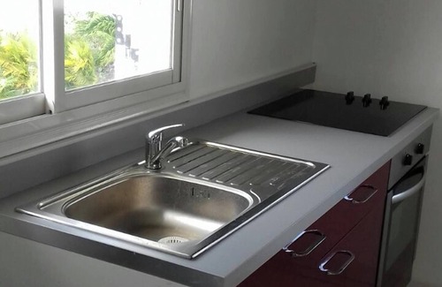 Petit-Canal Apartment | Homerez - Spacious Apartment in Petit-Canal with Balcony