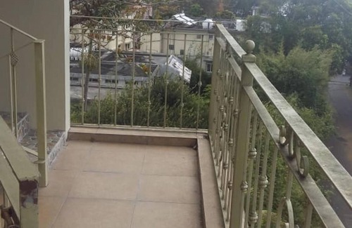Forest Side Apartment | Homerez - Spacious apartment in Curepipe - 150 sqm with balcony