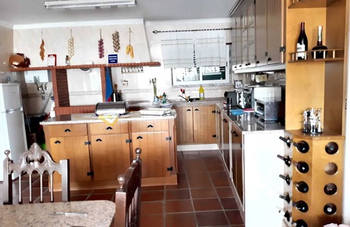 Mafra House | Discover Homerez: House with Garden, Ocean View & Pool