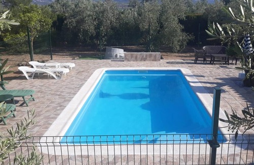 Pozo Alcon Villa | Homerez - Spacious villa for 6 ppl. with swimming-pool and terrace at Pozo Alcón