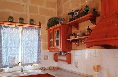 Gharb Villa | Relaxing Villa in L-Għarb with Private Pool & Ocean Views