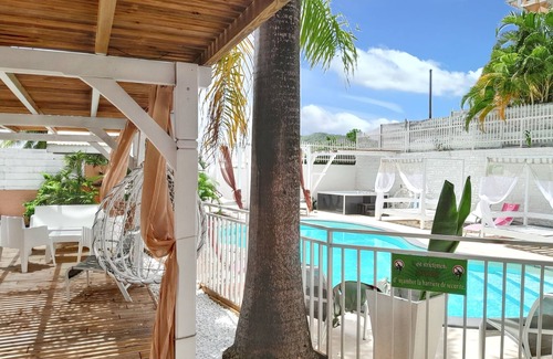 Sainte-Anne Apartment | Homerez - Studio in Sainte-Anne
