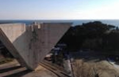 Rana Apartment | Inviting Ulcinj Studio with Balcony and Oceanfront Views