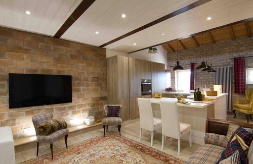 Vignanello Apartment | Discover Homerez Studio: Pet-Friendly Stay with Balcony