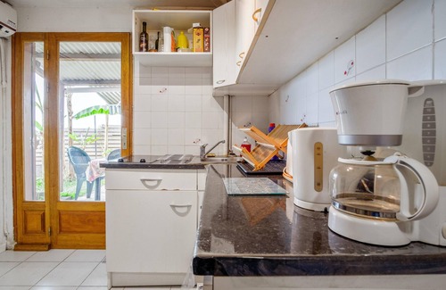 Plateau-Caillou Apartment | Ocean View Studio with Spa & Breakfast in Saint Paul