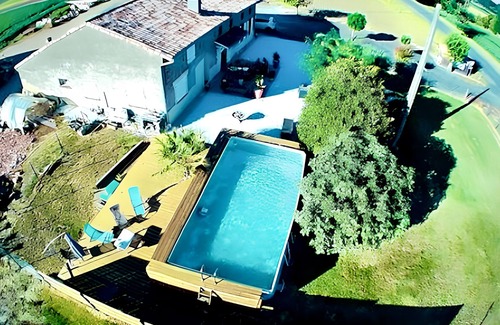 Saint-Jory Apartment | Perfect Getaway: Studio with Pool & Garden at Saint-Jory