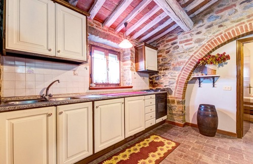 Fratticciola Other | Exclusive Mansion for 25 with Pool and Garden in Cortona