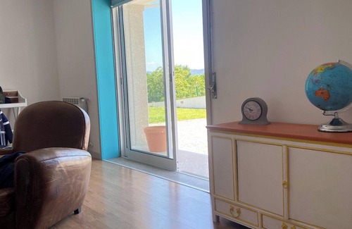 Vila Verde Villa | Relaxing Villa with Pool & Garden in São Miguel do Prado
