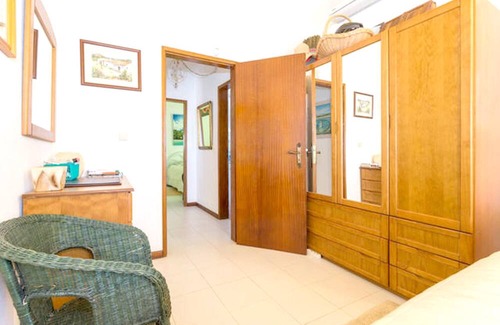Loule Villa | Relaxing Villa with Pool Near Beach for 6 in Loulé