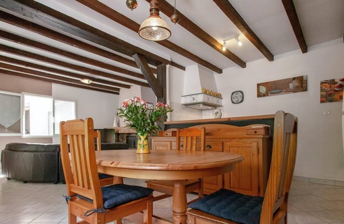 Rocbaron Villa | Homerez - Villa for 6 ppl. with swimming-pool, garden and terrace at Rocbaron