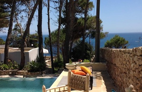 Castro Marina Villa | Homerez - Villa for 7 ppl. with swimming-pool, sea view and terrace at Castro