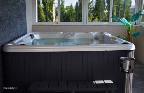 Atarfe Villa | Relax at Homerez Villa in Atarfe with Private Pool