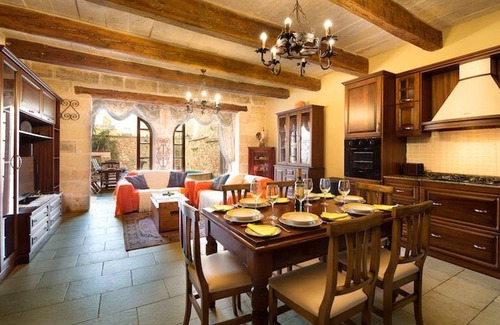 Nadur Villa | Beautiful Villa with Private Pool, Steps from the Beach
