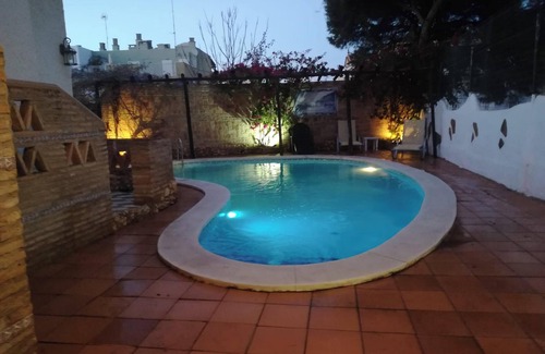 Punta Umbria Villa | Perfect Getaway: Villa with Pool & Garden at Punta Umbría