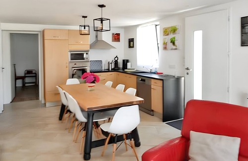 Plougonvelin Villa | Beachside Villa with Pool & Spa - Rated 9.6/10 by Guests