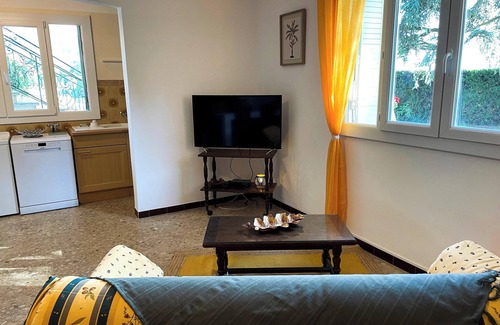 Sablet Villa | Homerez - Villa in Sablet + Private Pool