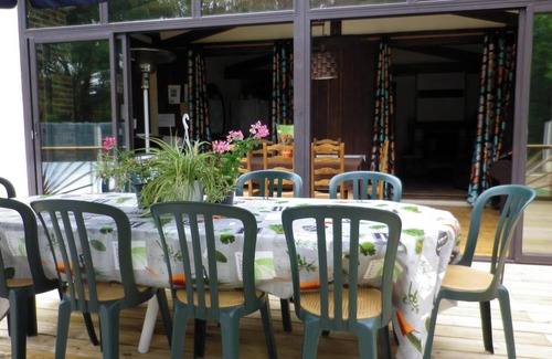 Escource Villa | Relaxing Villa with Pool & Garden, Perfect for 8 Guests