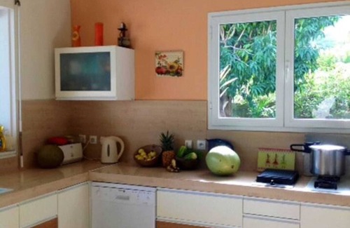 Dampierre Villa | Beachside Villa with Pool, Jacuzzi & 10/10 Guest Rating