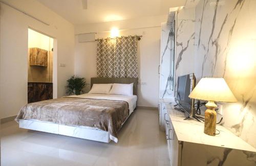 Palm Meadows Apartment | HomeSlice Whitefield: Stylish Apartment with Premium Amenities