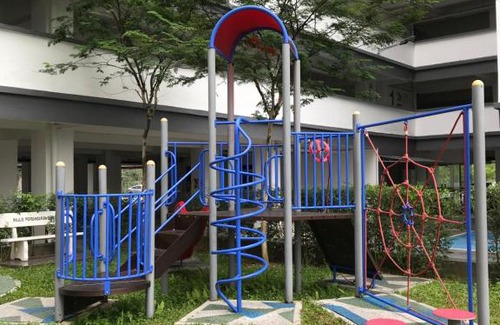 Sepang Apartment | Family-Friendly Retreat at Homestay @10 Ehsan Residence