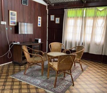 Marang House | Family-Friendly Homestay Near Jeti Pulau Kapas Marang
