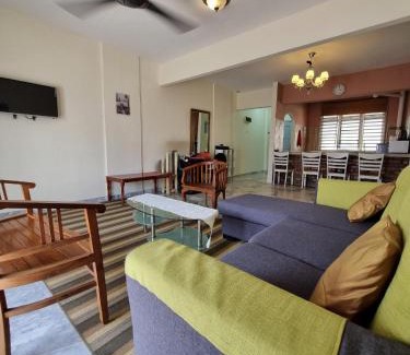 Siginting Apartment | Cozy Stay at Homestay α Cocobay Condo Resort with Ocean View