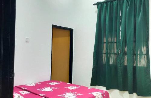Pulai Chondong House | Family-Friendly Retreat at Homestay Ainnor 2 - Top Rated!