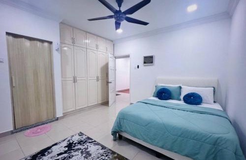 Ampang House | Guest Favorite Homestay Ampang Farah - 4 Star Family Stay